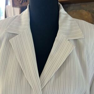 Women’s Karen Scott Size 22W Pin Stipe Blazer. New With Tags